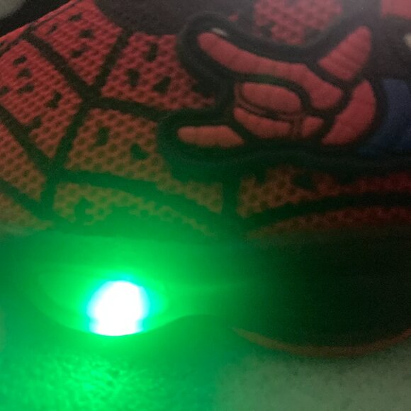 Nice Spiderman light up shoes Size 30 - Picture 4 of 4